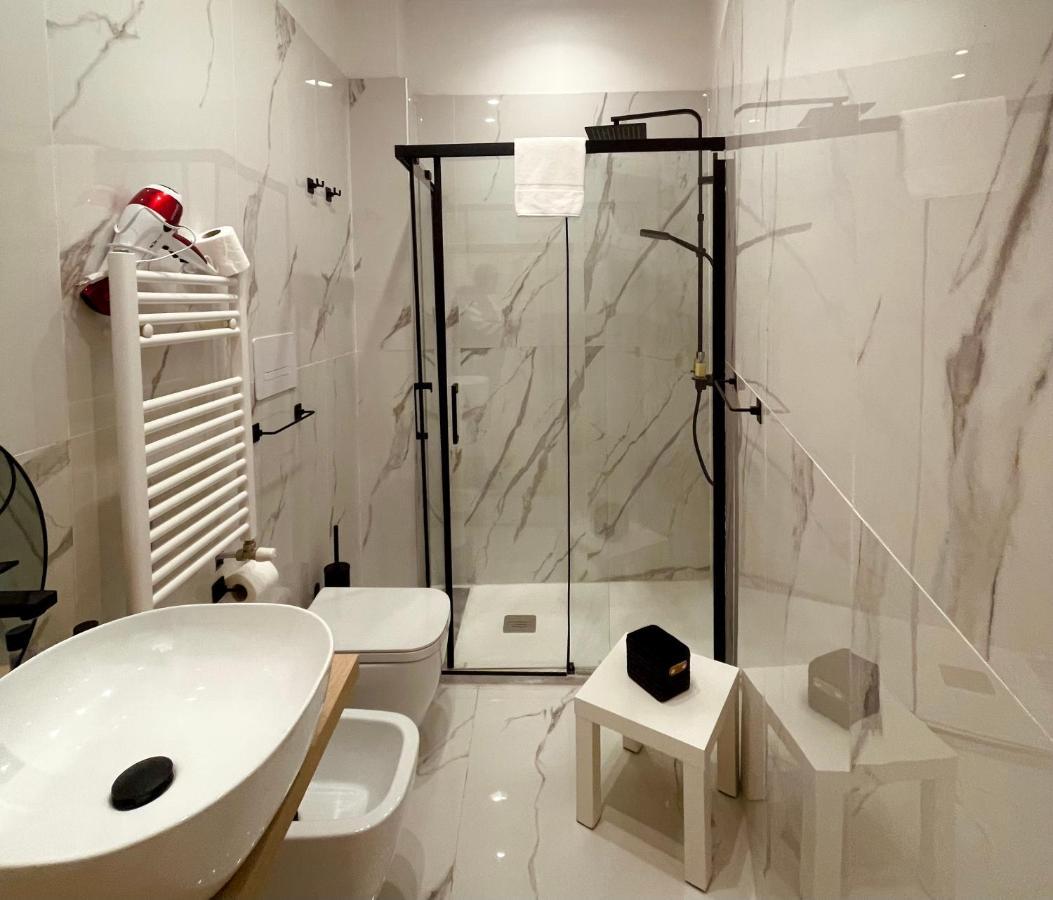 La Suite Di Dante Napoli Exterior foto