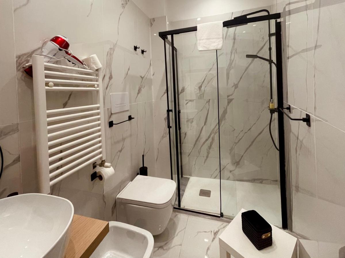 La Suite Di Dante Napoli Exterior foto